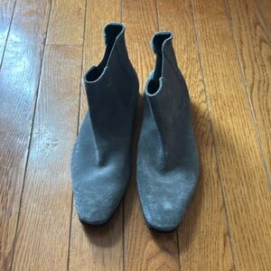 Mens -Express —Dark grey suede boot